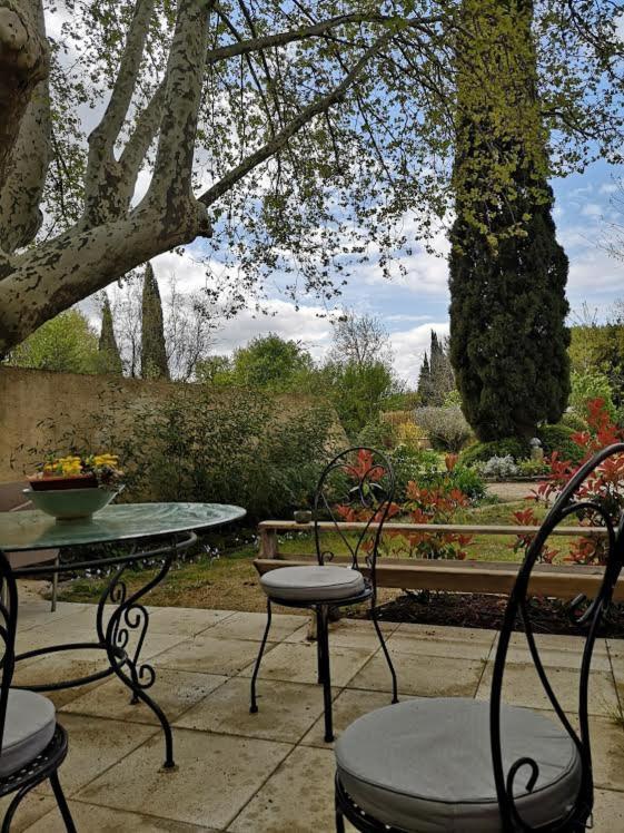 Villa La Petite Seigneurette Villeneuve-lès-Avignon Exterior foto