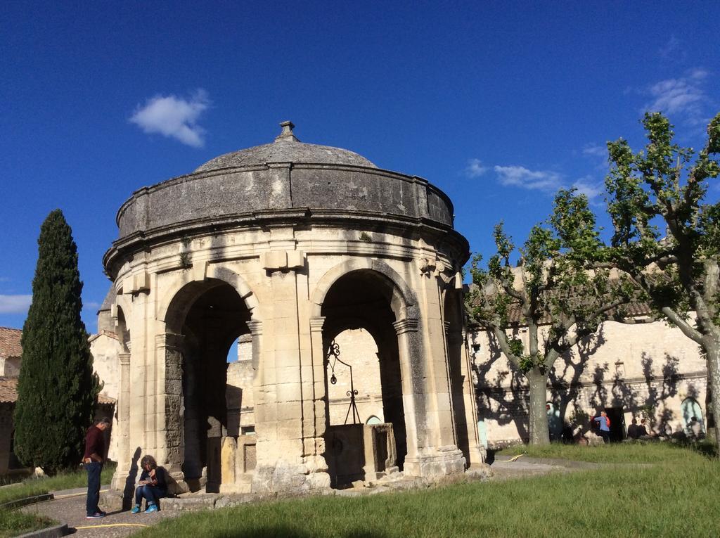 Villa La Petite Seigneurette Villeneuve-lès-Avignon Exterior foto